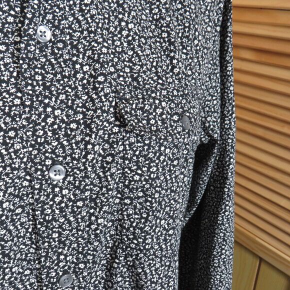 Gap Black Floral Cotton Long Sleeve Button Up Collared Shirt Size Large - Picture 3 of 10
